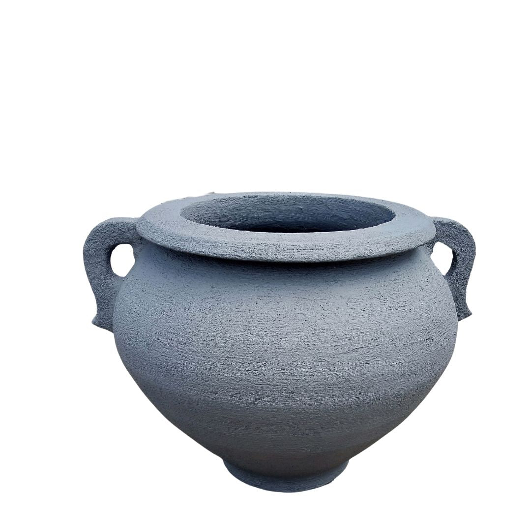 The cauldron ★ Concrete pot